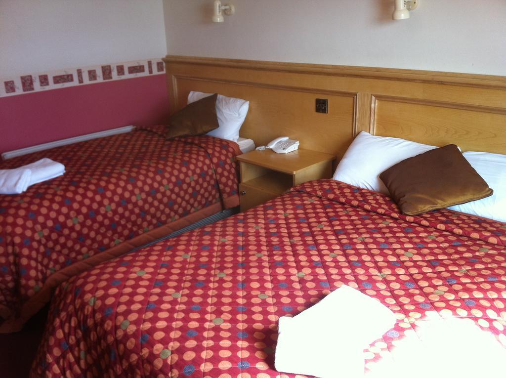 Pier House Bed & Breakfast Инишмор Номер фото