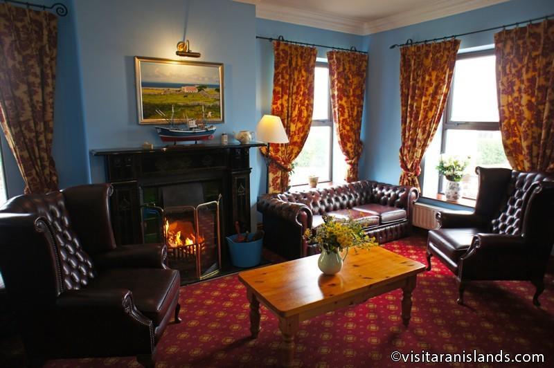 Pier House Bed & Breakfast Инишмор Экстерьер фото